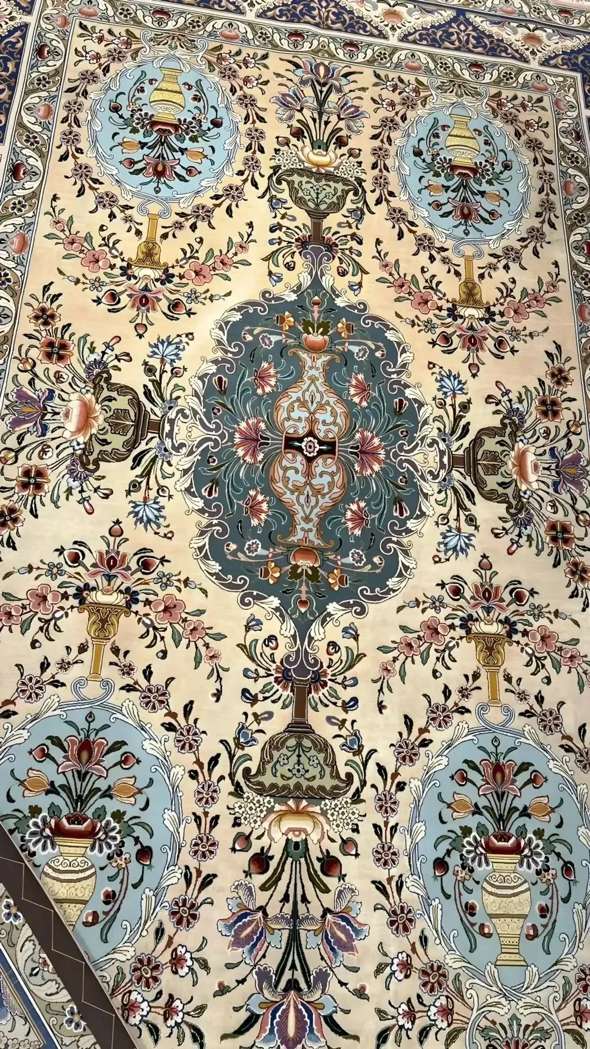 "Elegant handmade rug with 1,210,000 knots per m², perfect for traditional and modern interiors."